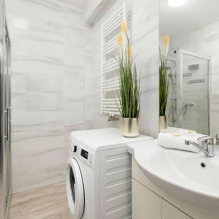 Stylowy Z Ogrodem & Parkingiem By Renters * Gdynia