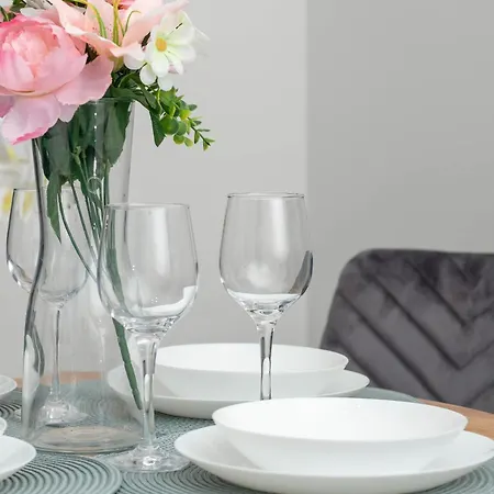 Apartmán Stylowy Z Ogrodem & Parkingiem By Renters Gdyně
