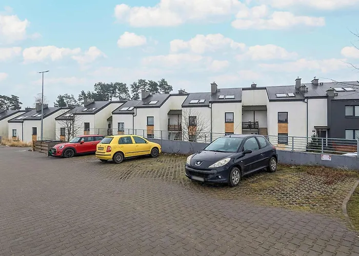 Lägenhet Stylowy Z Ogrodem & Parkingiem By Renters