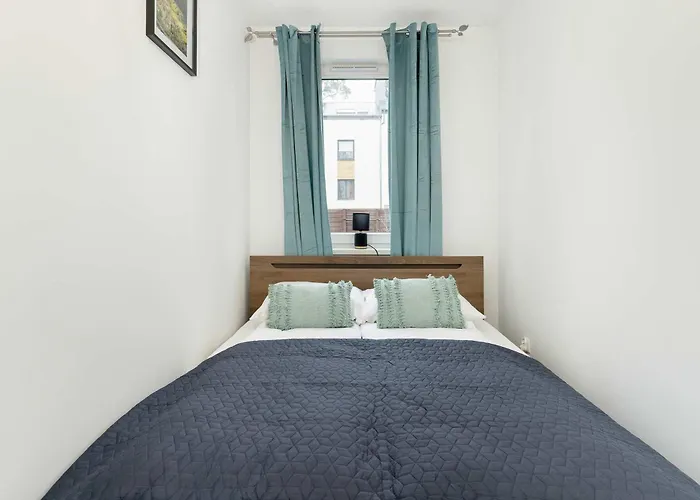 Stylowy Z Ogrodem & Parkingiem By Renters *